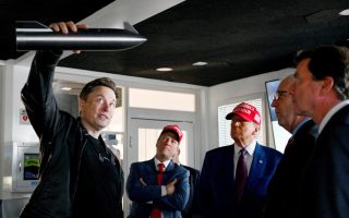 trump-mengungkapkan-pesan-bill-gates-yang-ditujukan-kepada-elon-musk
