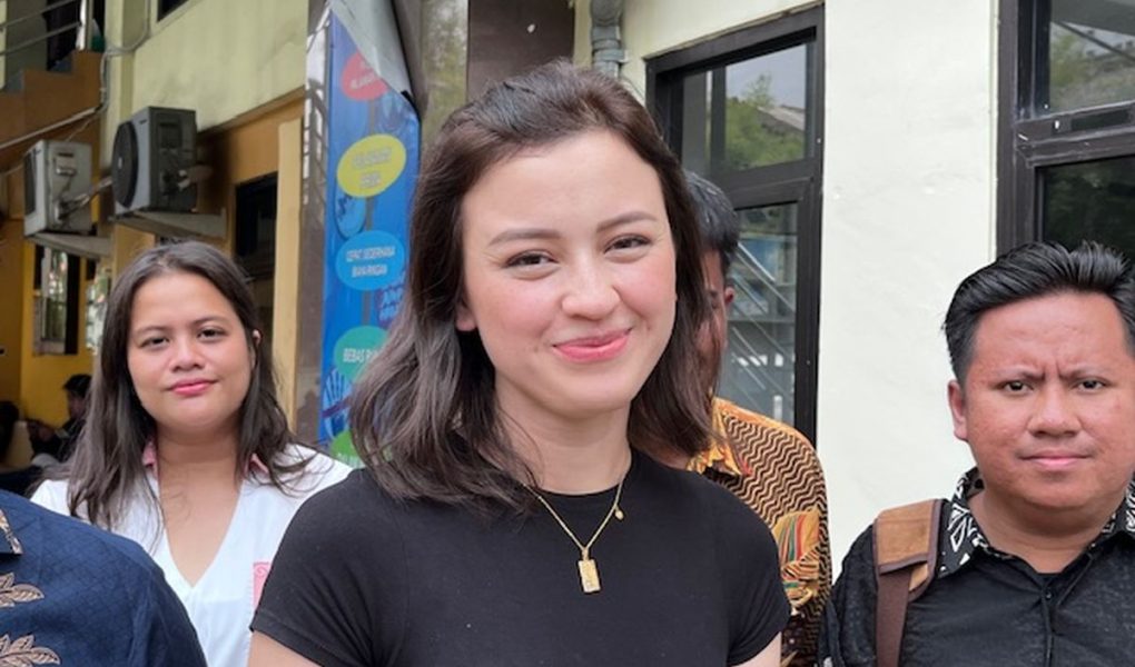 kimberly-ryder-buka-suara-isi-pikiran-dan-perjuangan-saat-ditalak-3-oleh-edward-akbar