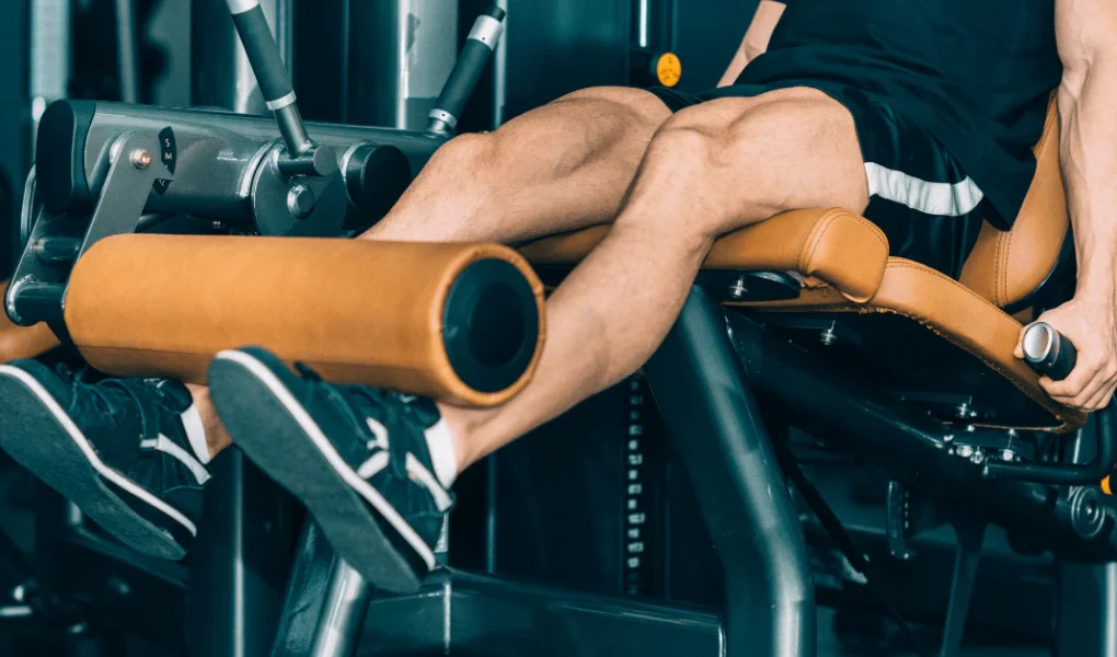 Panduan Langkah Demi Langkah Leg Extension di Mesin