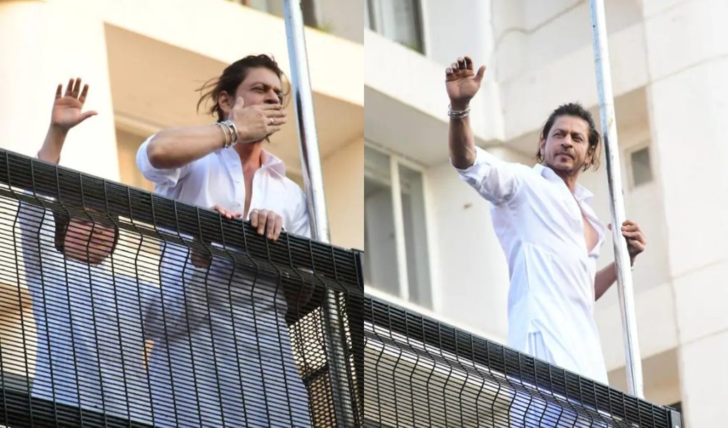 Shah Rukh Khan Sapa Penggemar saat Hari Raya Idulfitri