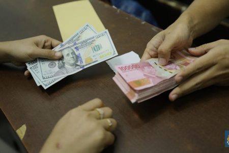 Dolar AS Stabil Usai FOMC: Pasar Menanti Langkah Lanjutan The Fed